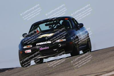 media/Oct-26-2025-CalClub SCCA (Sun) [[8ce1e69566]]/Group 5/Grapevine/